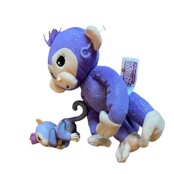 Fingerlings Small Plush Monkey Purple & Glitter Baby Fingerlings Make Noises - Picture 8 of 9